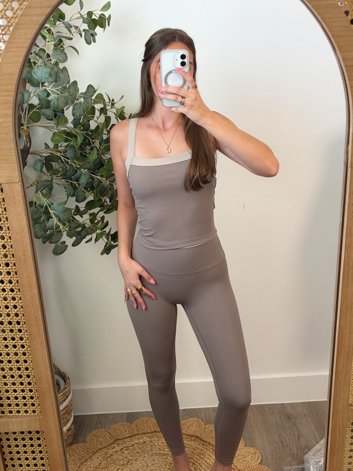 Taupe/Neutral Active Set