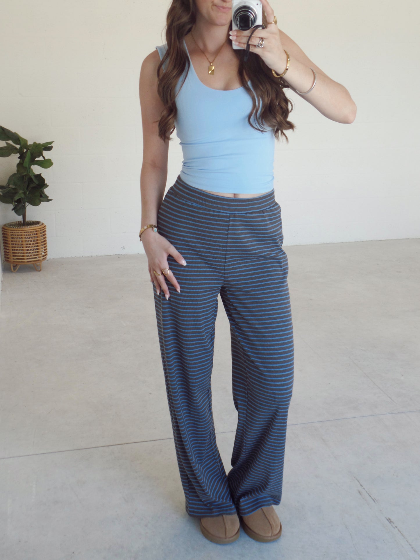 RESTOCK Cozy Seaside Seamless Tank