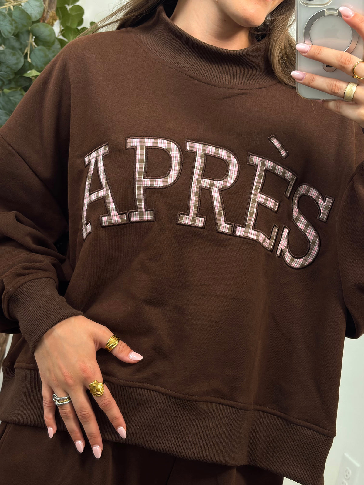 Apres Mockneck
