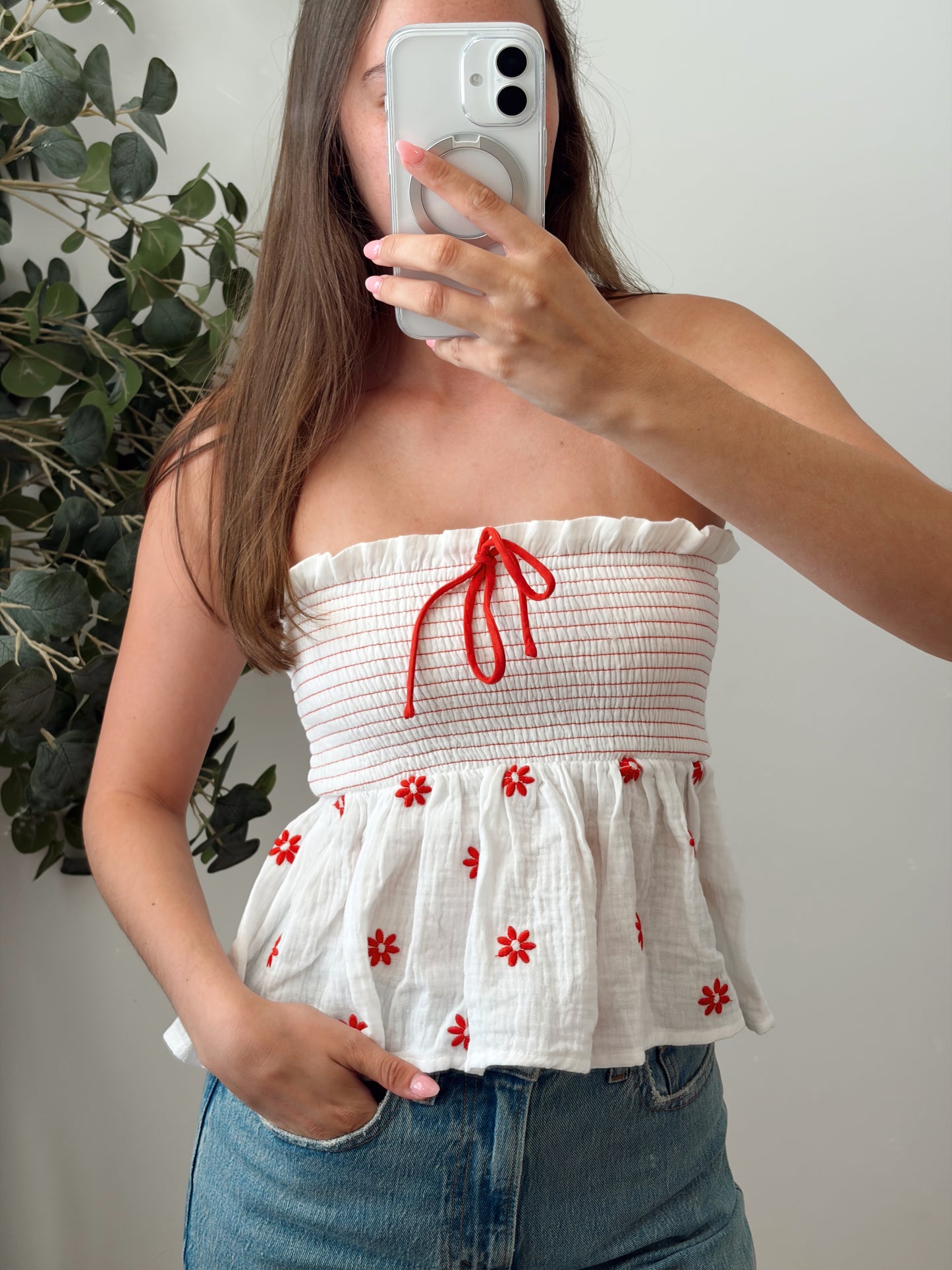 Embroidered Daisy Top