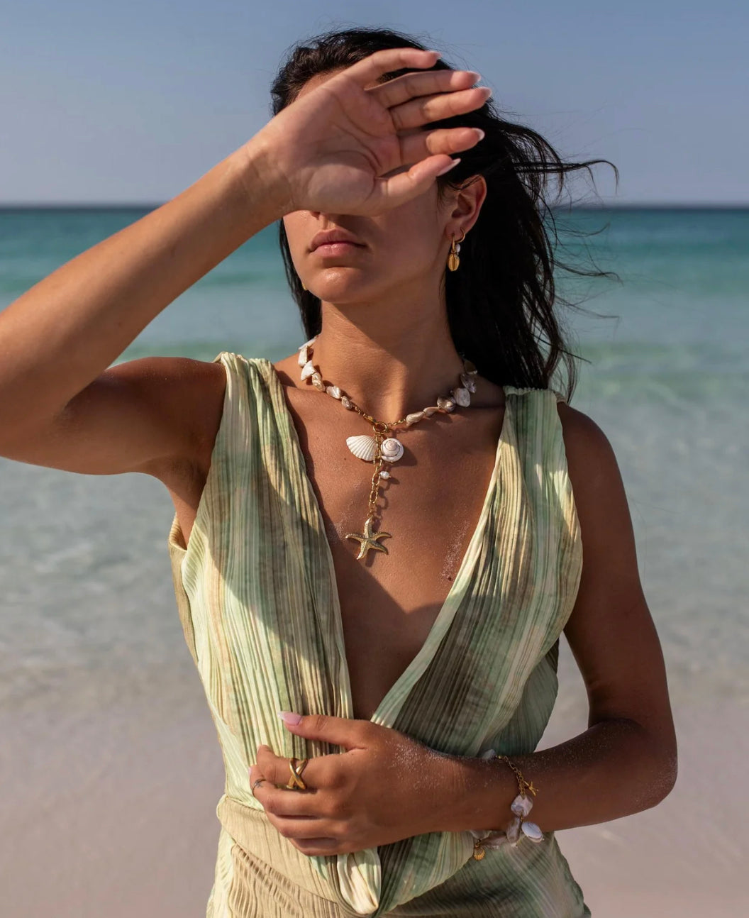 Cove Necklace