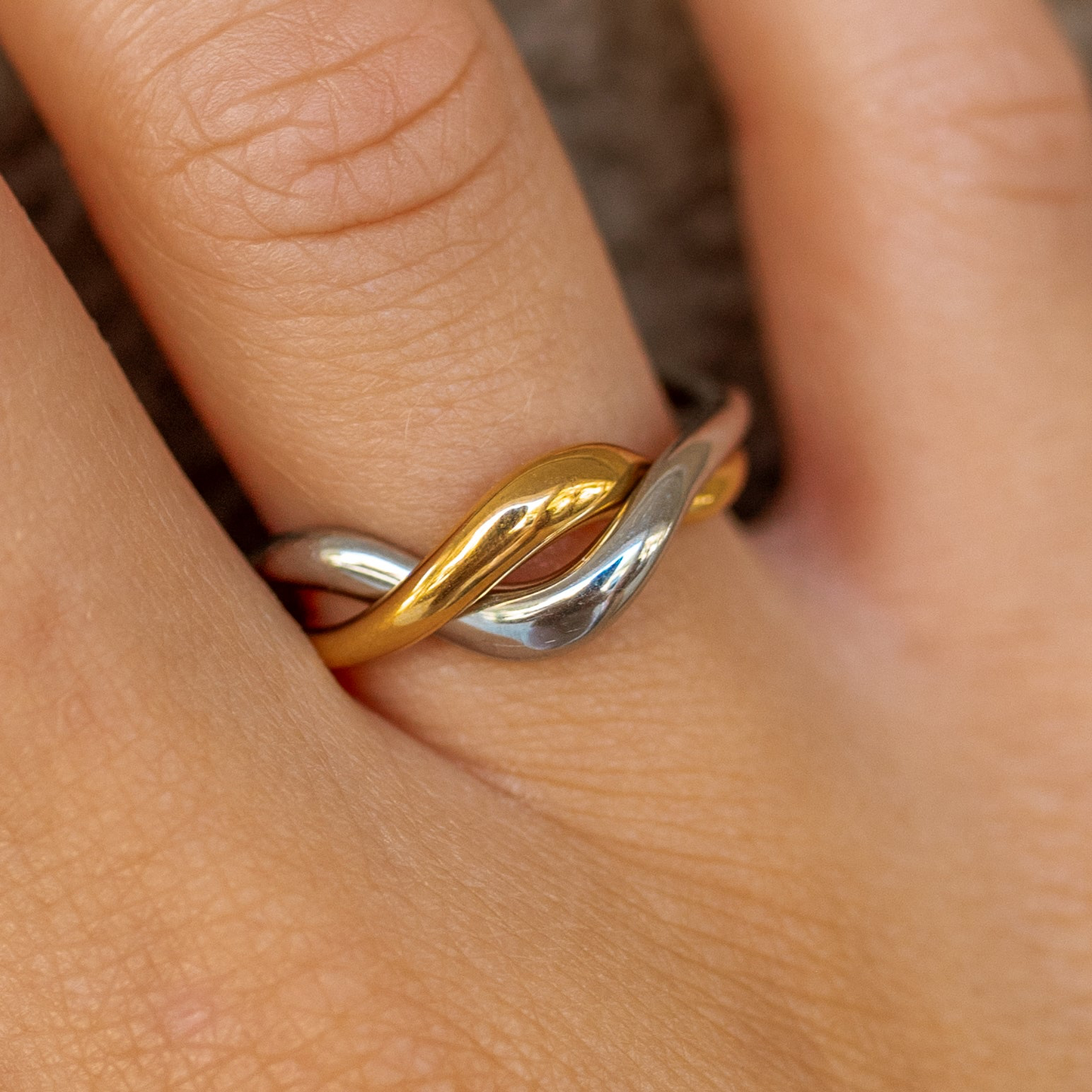 Intermix Ring