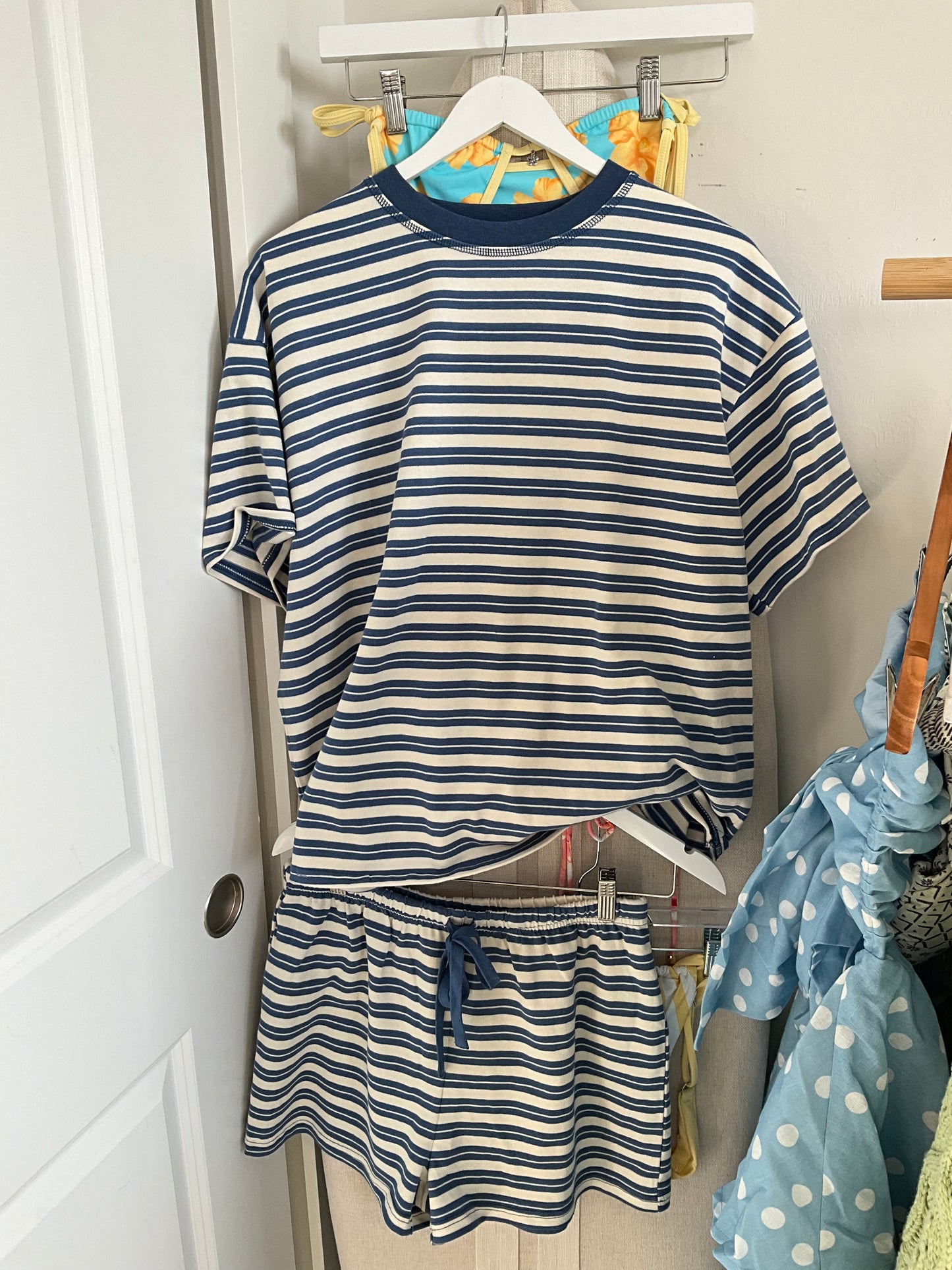 Blue/Ivory Short Stripe Set