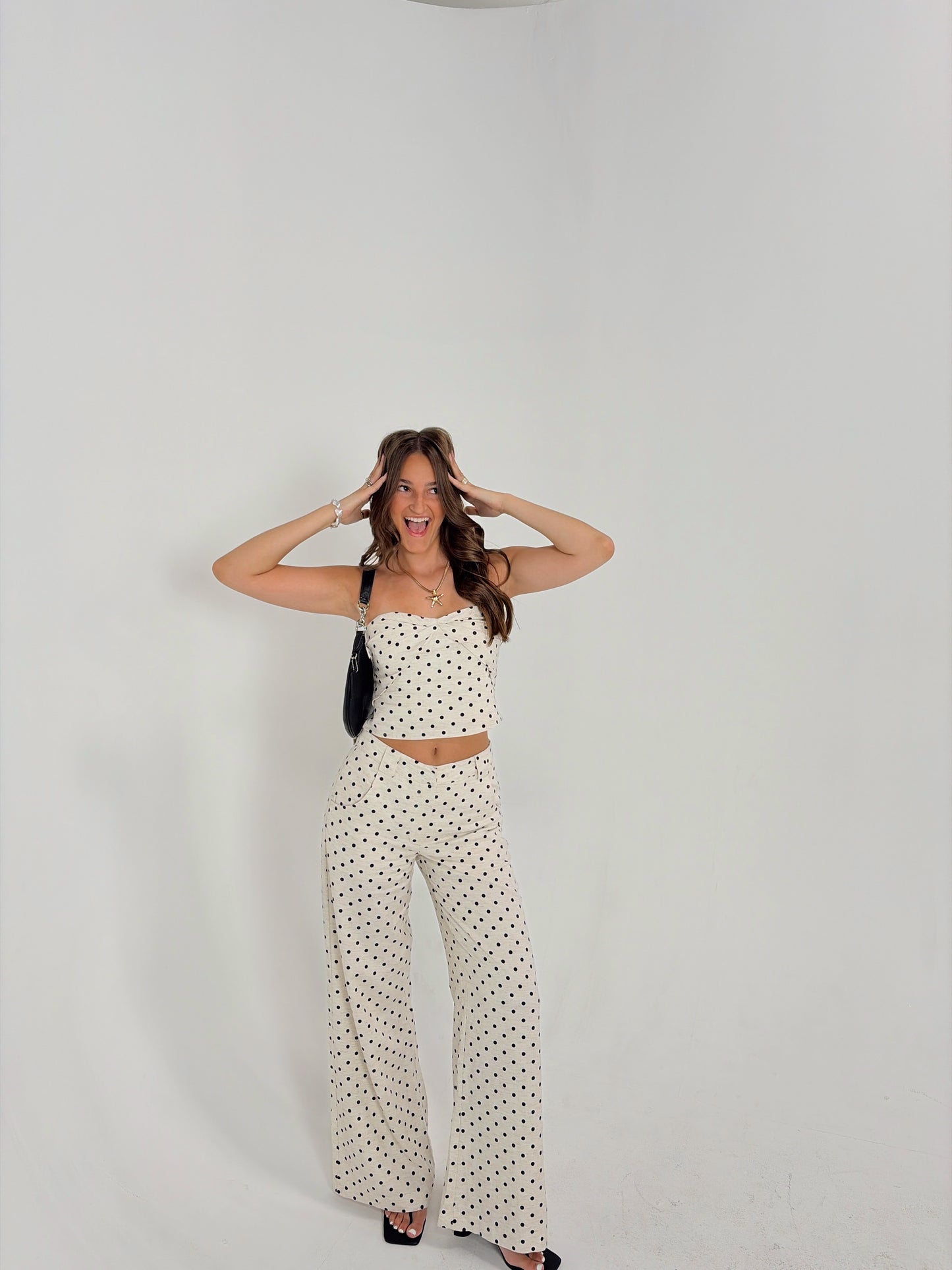 Oatmeal/Black Dots Linen Set