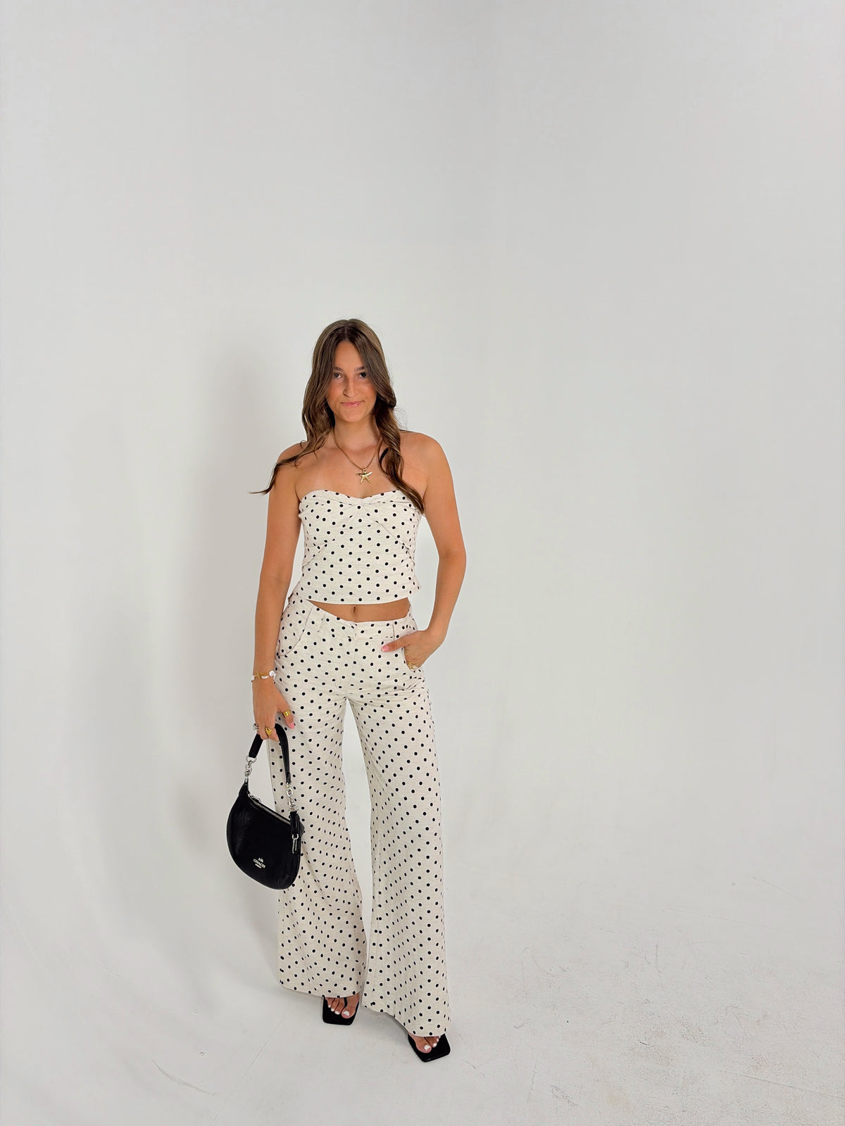 Oatmeal/Black Dots Linen Set