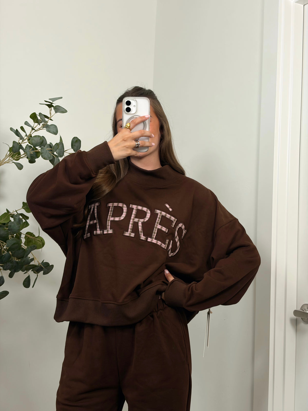 Apres Mockneck