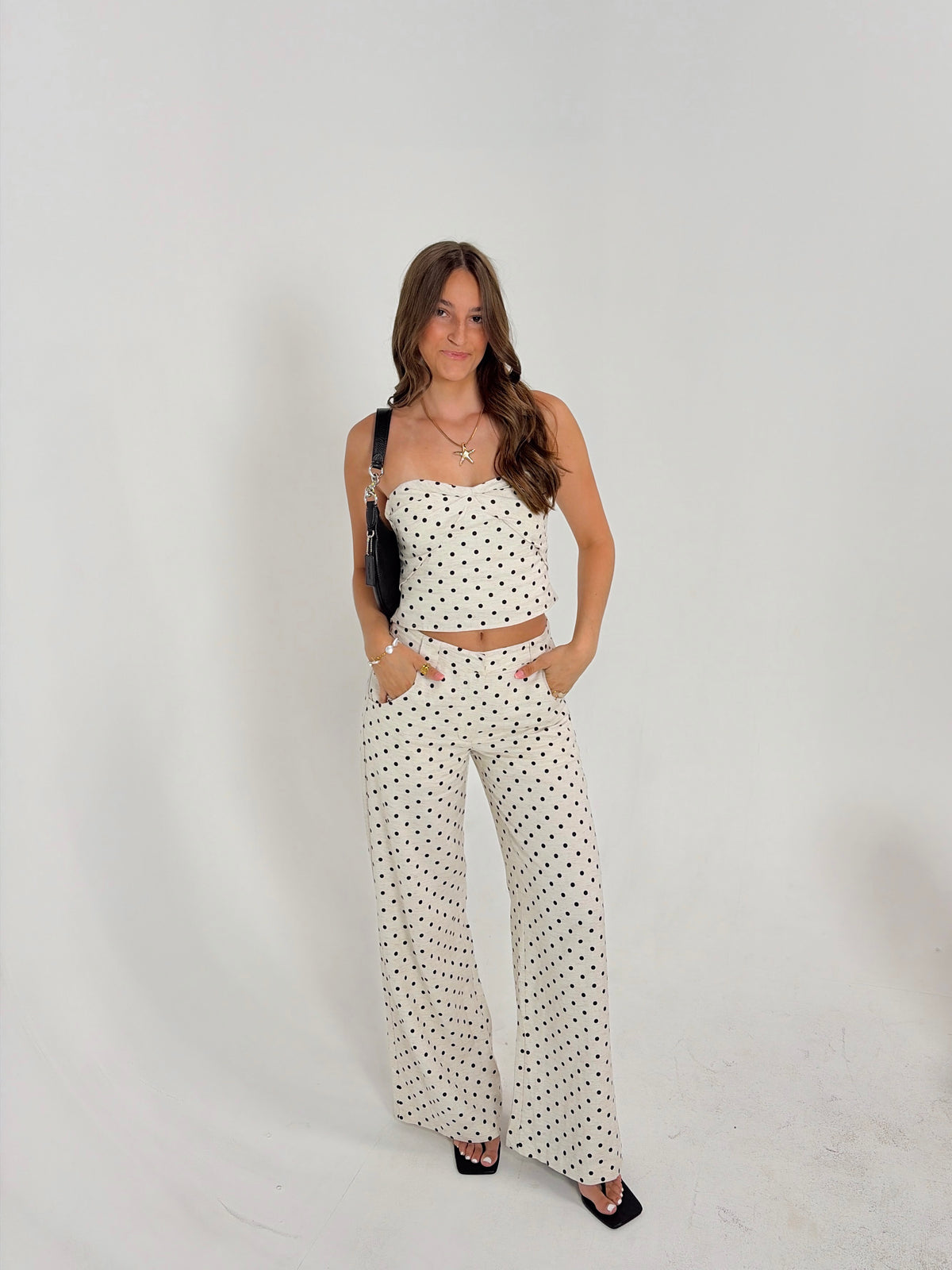 Oatmeal/Black Dots Linen Set